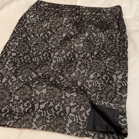 Worthinton petite lace print pencil skirt - Picture 4 of 6